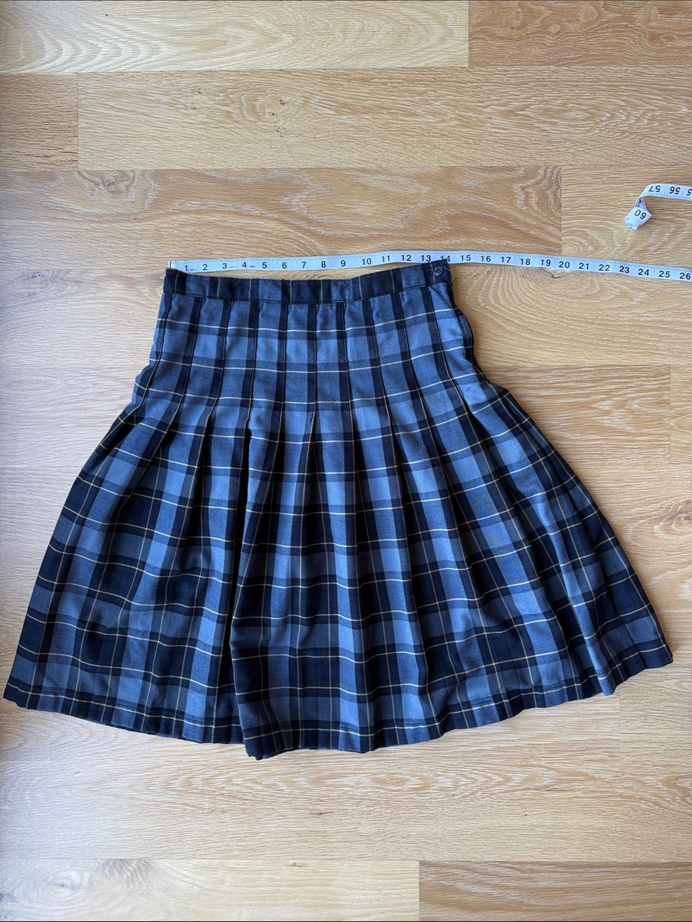 Lands' End classic navy Plaid Pleated Skater Skirt, size 4